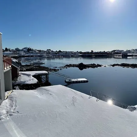 #lofoten Ved Sjoen Ballstad