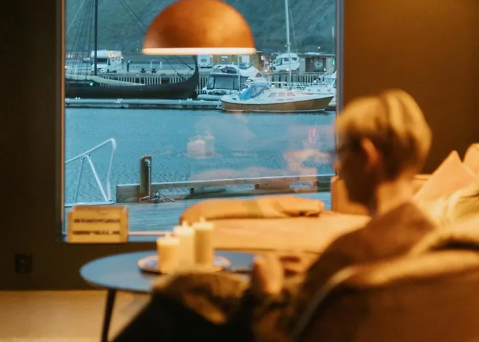 #lofoten Ved Sjoen *