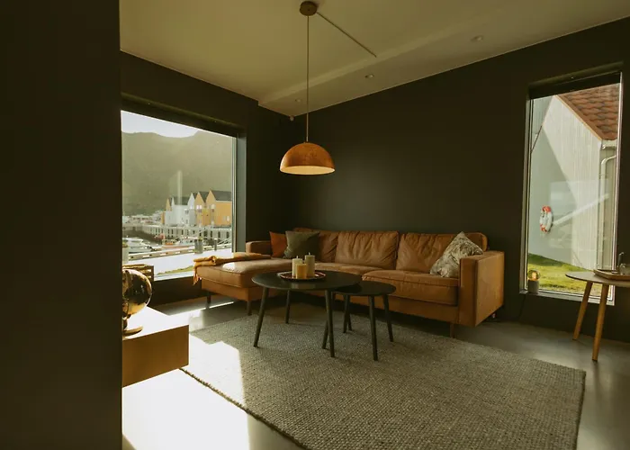 #lofoten Ved Sjoen Ballstad