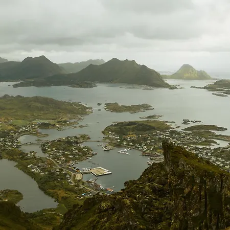 #lofoten Ved Sjoen